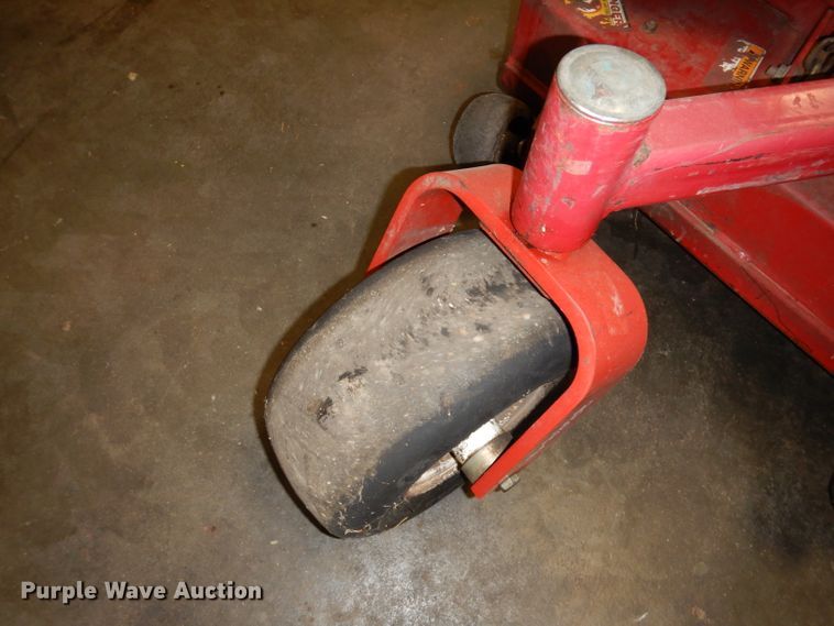 image for item HU9186 Exmark Lazer Z  231C ZTR lawn mower