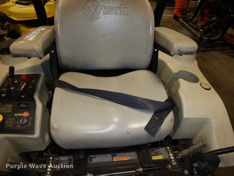 image for item HU9186 Exmark Lazer Z  231C ZTR lawn mower