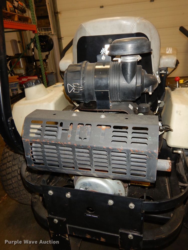 image for item HU9186 Exmark Lazer Z  231C ZTR lawn mower