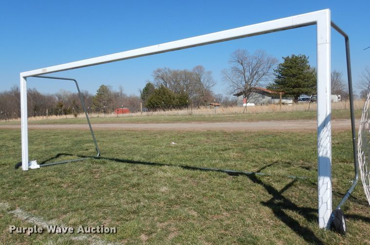 image for item HU9215 (2) soccer goals