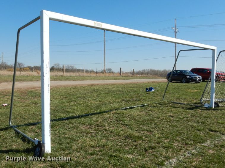 image for item HU9215 (2) soccer goals