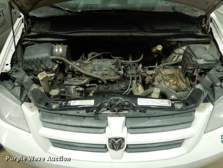 image for item HW9851 2010 Dodge Grand Caravan  van