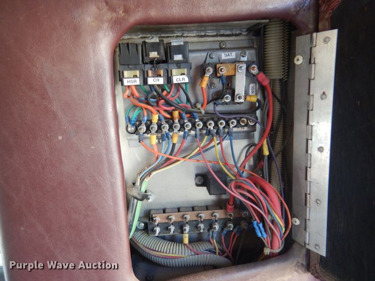 image for item HW9857 2000 Chevrolet Express  shuttle bus