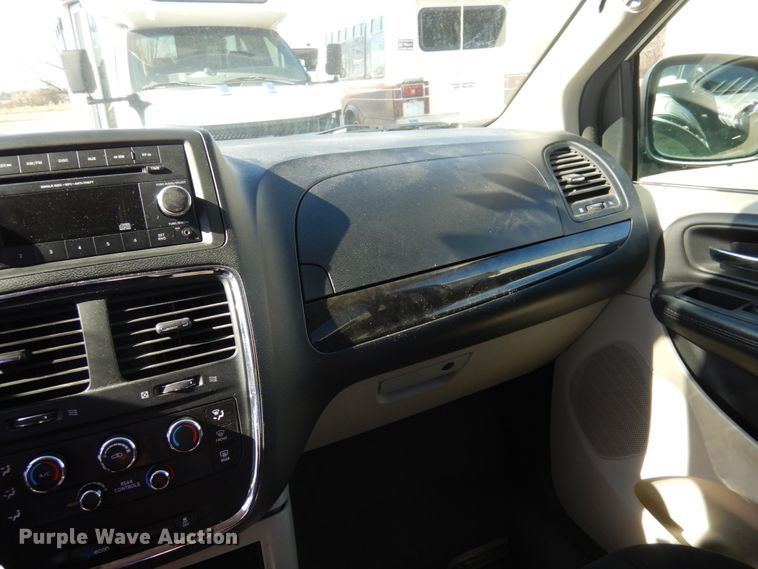 image for item HW9864 2015 Dodge Grand Caravan  handicap accessible van