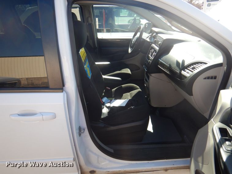 image for item HW9864 2015 Dodge Grand Caravan  handicap accessible van