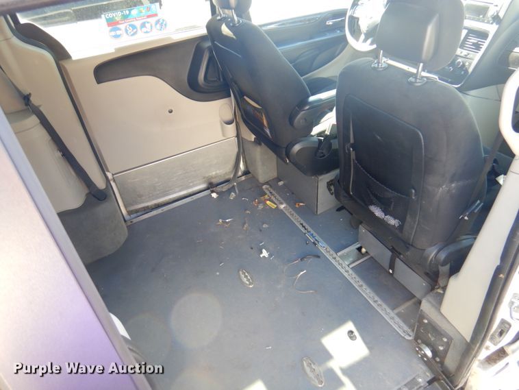 image for item HW9864 2015 Dodge Grand Caravan  handicap accessible van