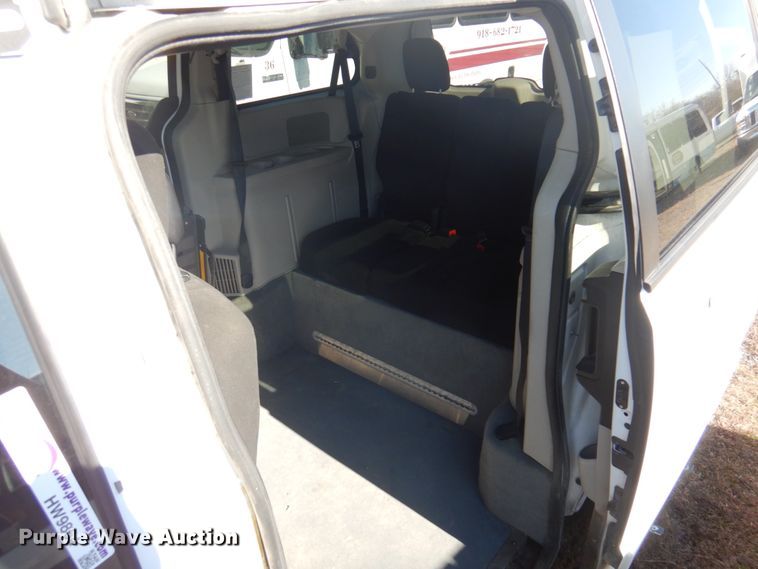 image for item HW9864 2015 Dodge Grand Caravan  handicap accessible van
