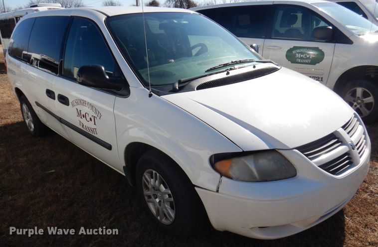 image for item HW9865 2005 Dodge Grand Caravan  van