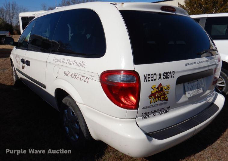image for item HW9865 2005 Dodge Grand Caravan  van