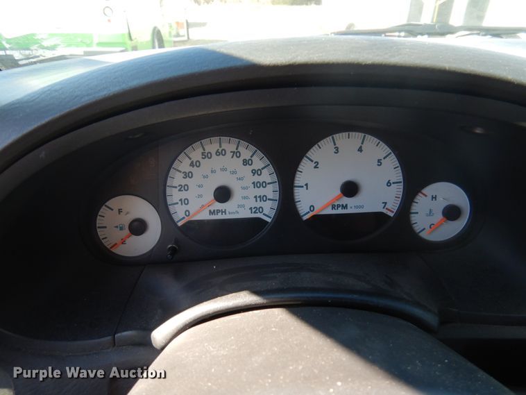 image for item HW9865 2005 Dodge Grand Caravan  van