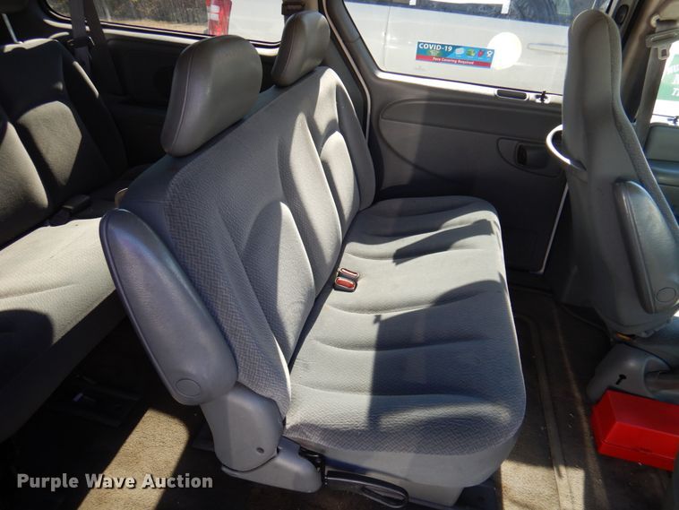 image for item HW9865 2005 Dodge Grand Caravan  van