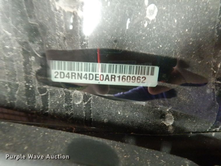 image for item HW9867 2010 Dodge Grand Caravan  van