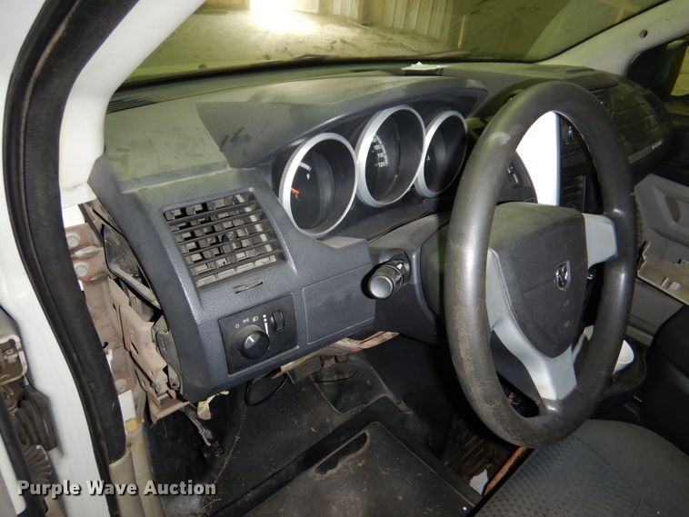 image for item HW9868 2010 Dodge Grand Caravan  van