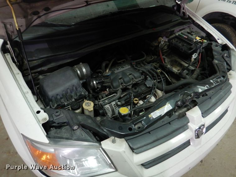 image for item HW9868 2010 Dodge Grand Caravan  van