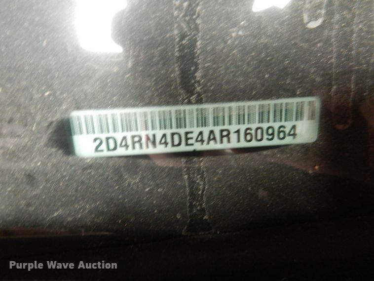 image for item HW9868 2010 Dodge Grand Caravan  van