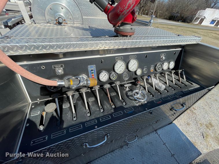 image for item HX9790 1990 Ottawa 08V  pumper fire truck