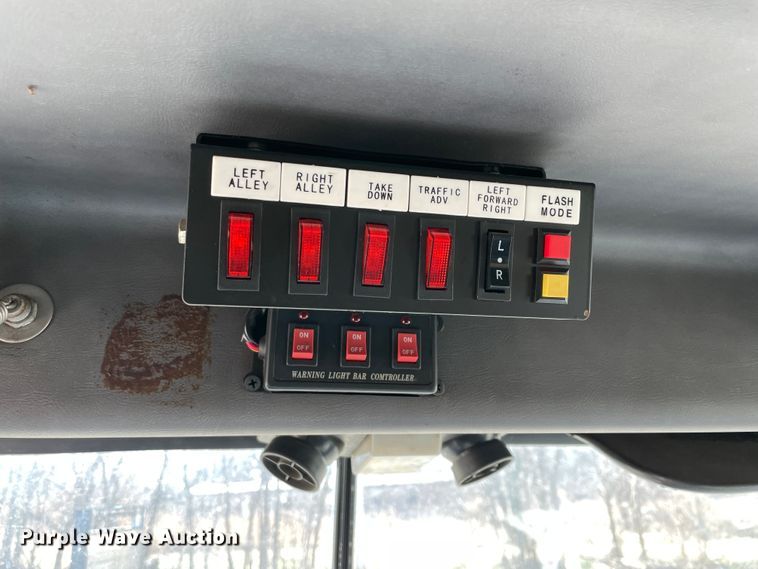 image for item HX9790 1990 Ottawa 08V  pumper fire truck