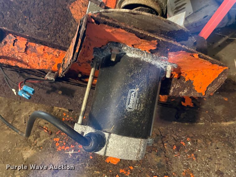 image for item HX9842 Buyers spreader