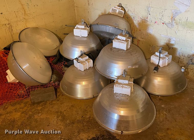 image for item HX9845 (9) 2003 Lithonia Lighting M59 lights