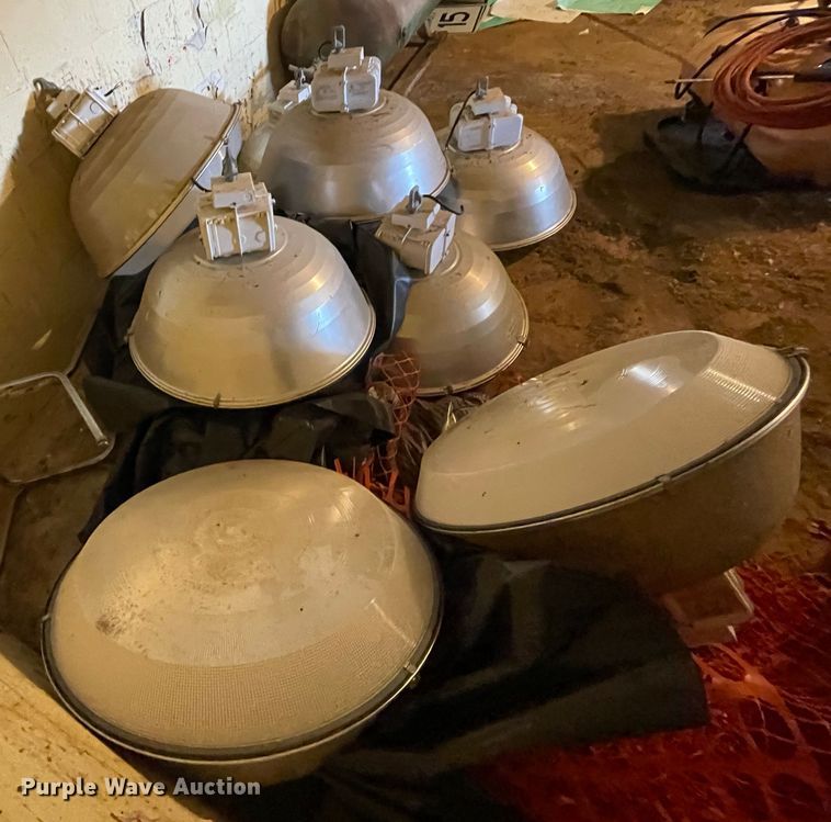 image for item HX9845 (9) 2003 Lithonia Lighting M59 lights