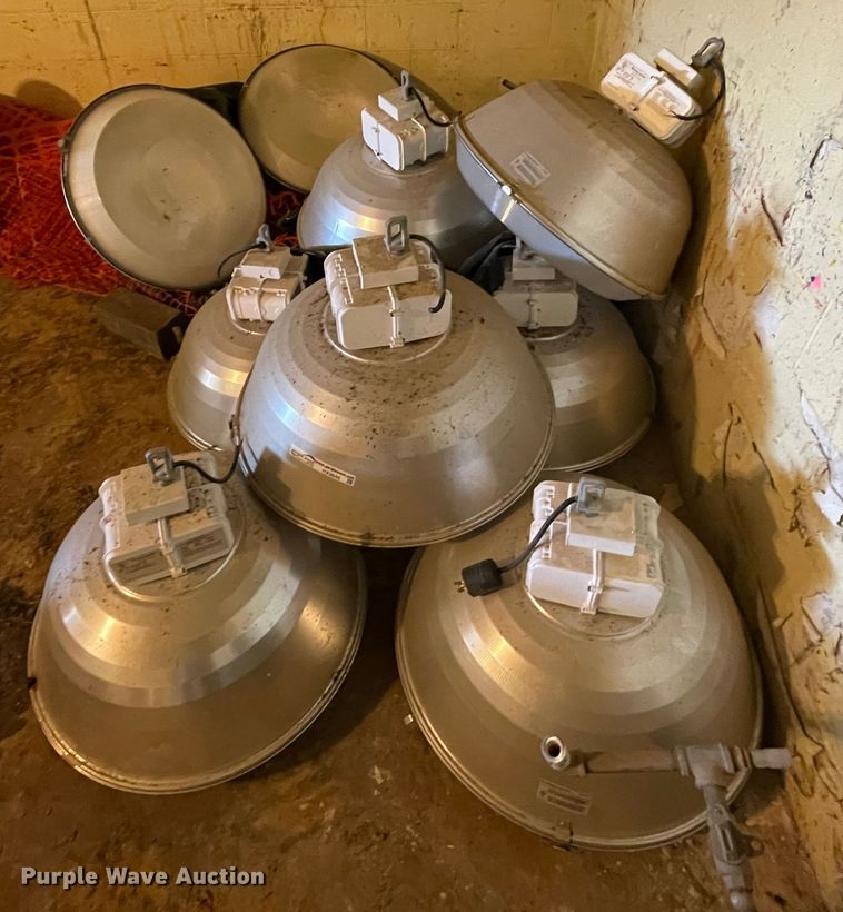 image for item HX9845 (9) 2003 Lithonia Lighting M59 lights