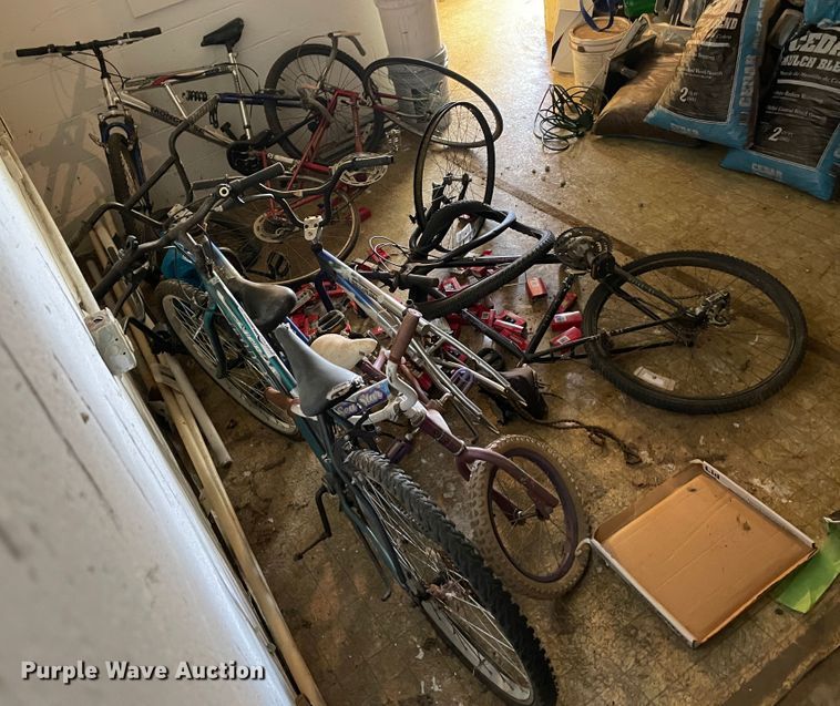 image for item HX9847 (7) bicycles