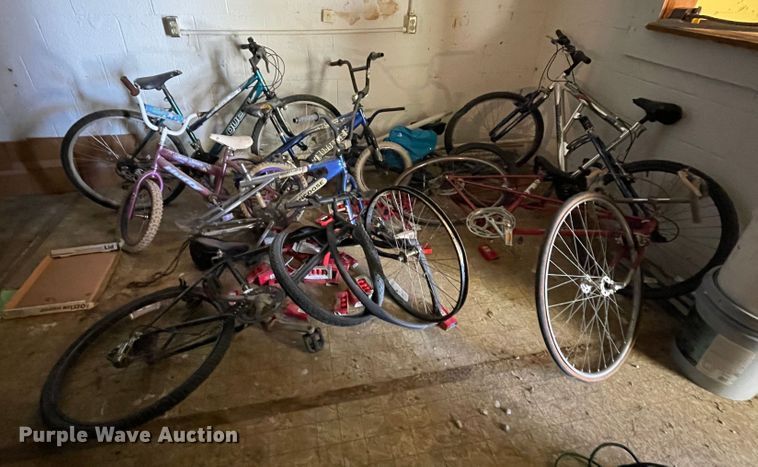 image for item HX9847 (7) bicycles