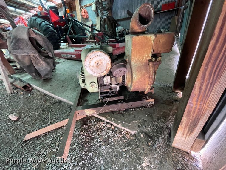 image for item HX9849 Wisconsin S12D 3" water pump