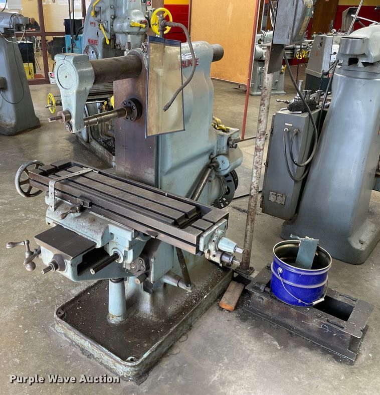 image for item HX9878 Milwaukee  vertical milling machine