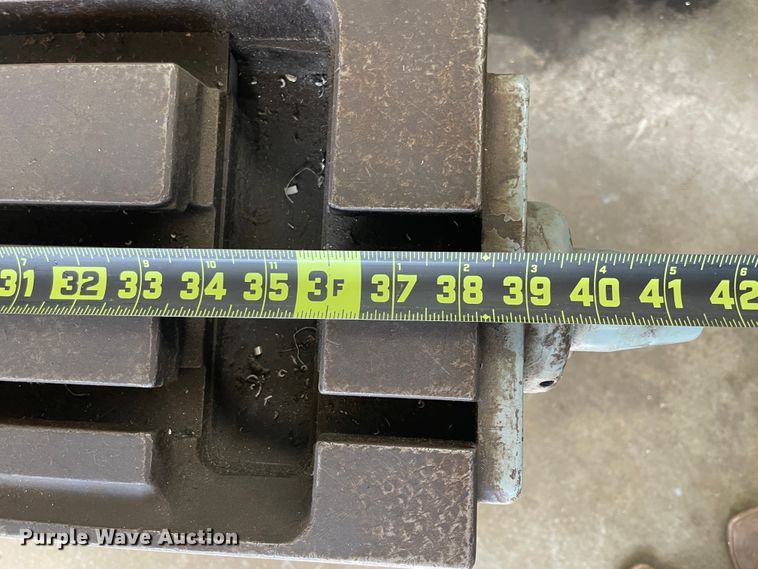 image for item HX9878 Milwaukee  vertical milling machine