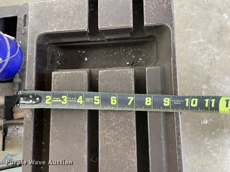 image for item HX9878 Milwaukee  vertical milling machine