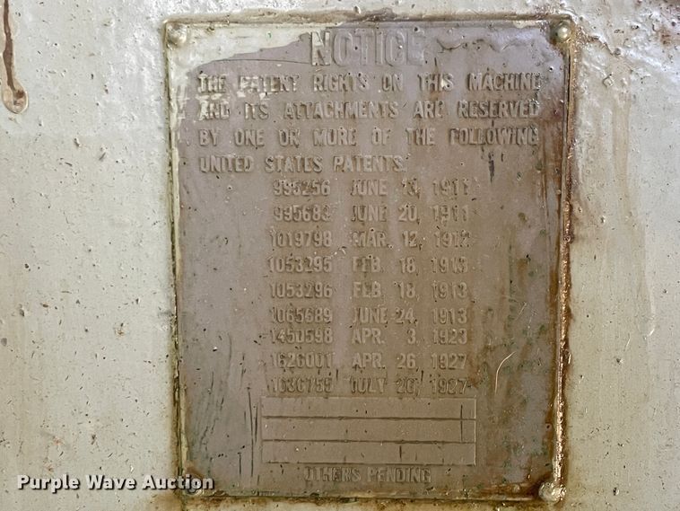 image for item HX9878 Milwaukee  vertical milling machine