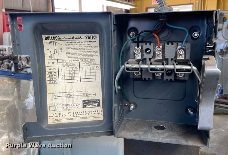 image for item HX9878 Milwaukee  vertical milling machine