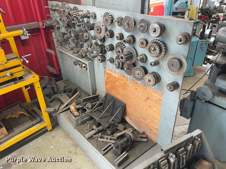 image for item HX9878 Milwaukee  vertical milling machine