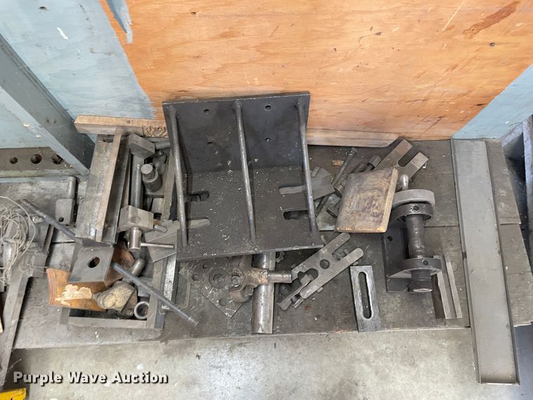 image for item HX9878 Milwaukee  vertical milling machine