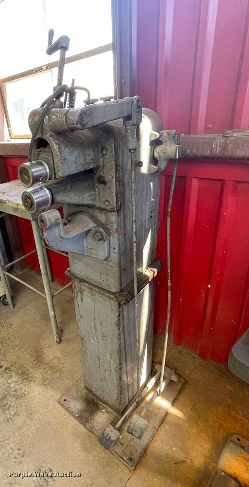 image for item HX9883 Wysong & Miles Co. No. 410 bead roller