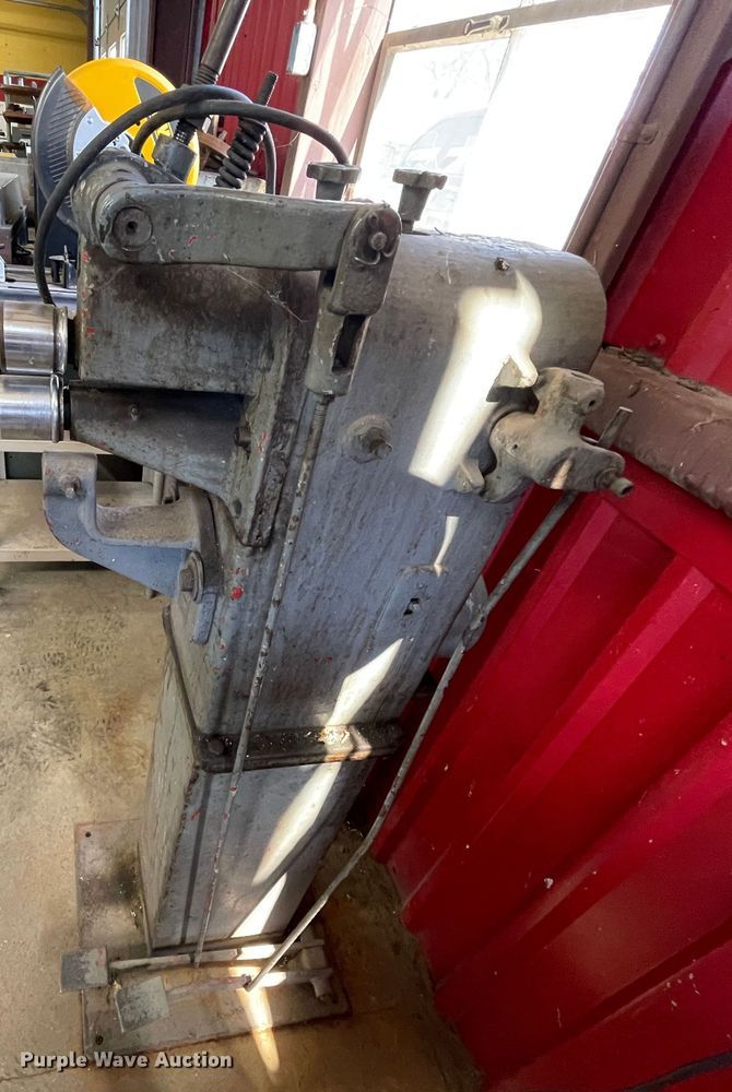 image for item HX9883 Wysong & Miles Co. No. 410 bead roller