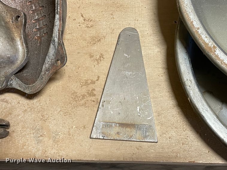 image for item HX9884 Vega Enterprises RM-14  rotomolder