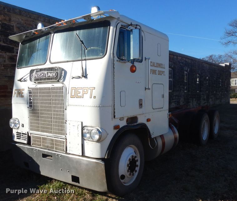 image for item IG9219 1979 Freightliner  semi truck