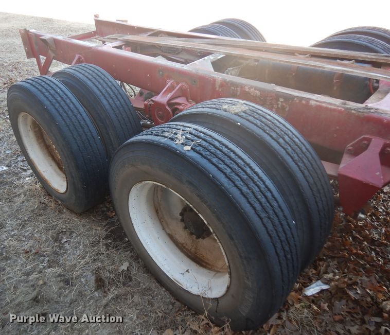 image for item IG9219 1979 Freightliner  semi truck