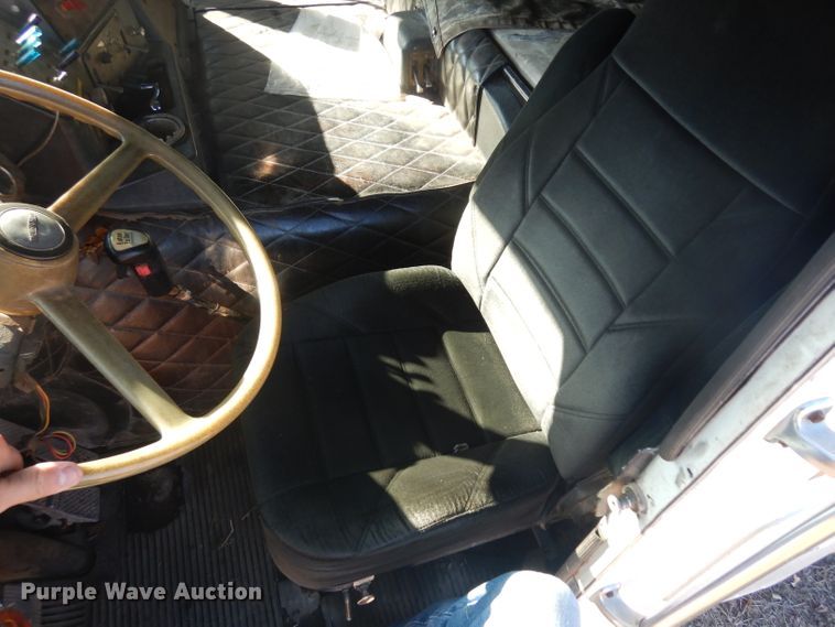 image for item IG9219 1979 Freightliner  semi truck