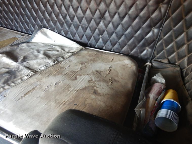 image for item IG9219 1979 Freightliner  semi truck