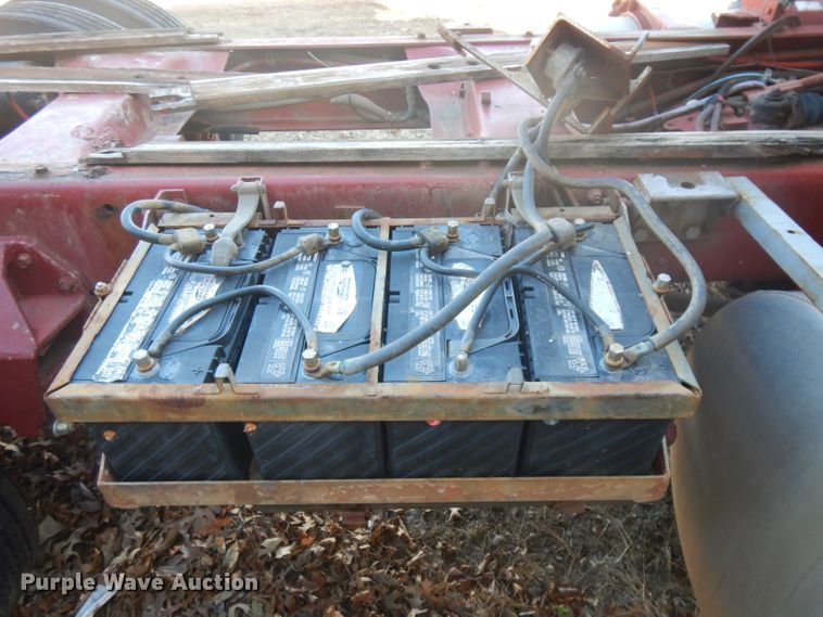 image for item IG9219 1979 Freightliner  semi truck