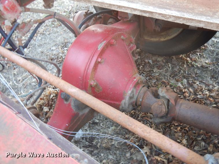 image for item IG9219 1979 Freightliner  semi truck