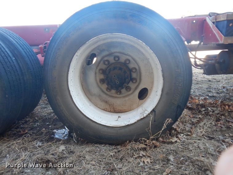 image for item IG9219 1979 Freightliner  semi truck