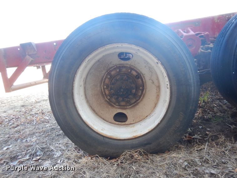 image for item IG9219 1979 Freightliner  semi truck