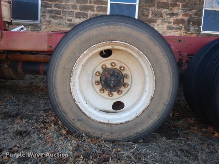 image for item IG9219 1979 Freightliner  semi truck