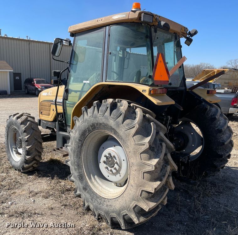 image for item II9247 2002 Challenger MT465  MFWD tractor