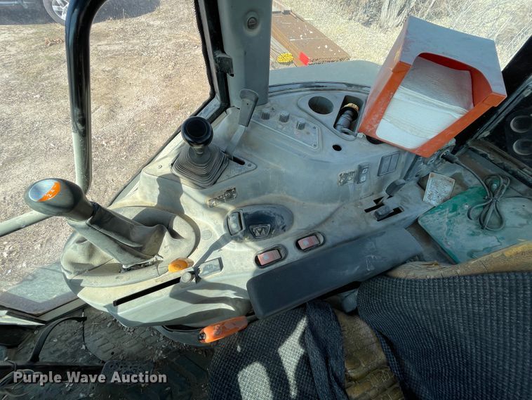 image for item II9247 2002 Challenger MT465  MFWD tractor