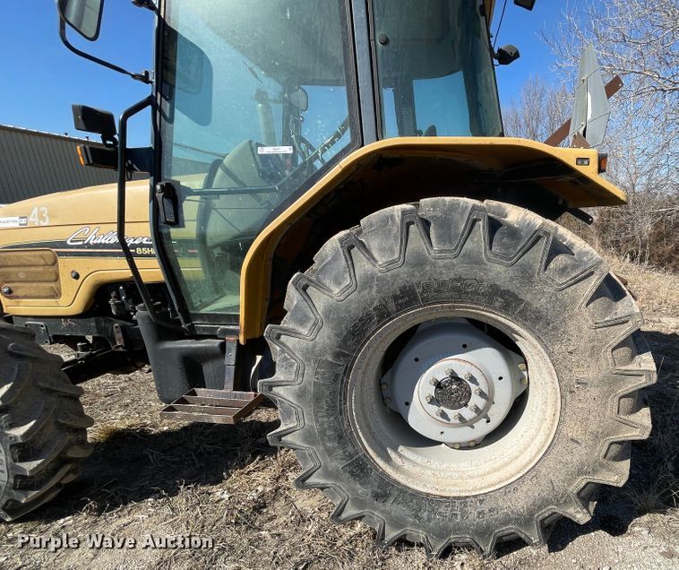 image for item II9247 2002 Challenger MT465  MFWD tractor